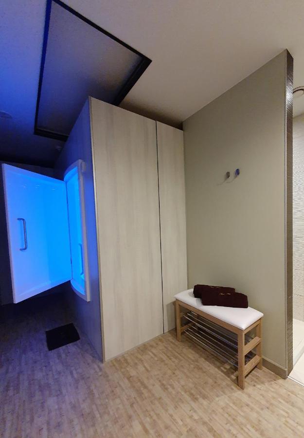 Hotelli Float - Baltic Biggest Floating Center Riika